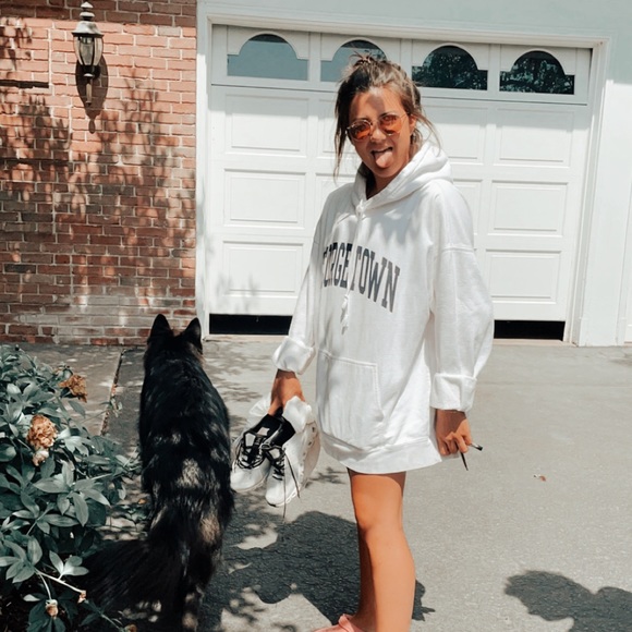 Meet your Posher, Eleanor - Picture 1 of 1